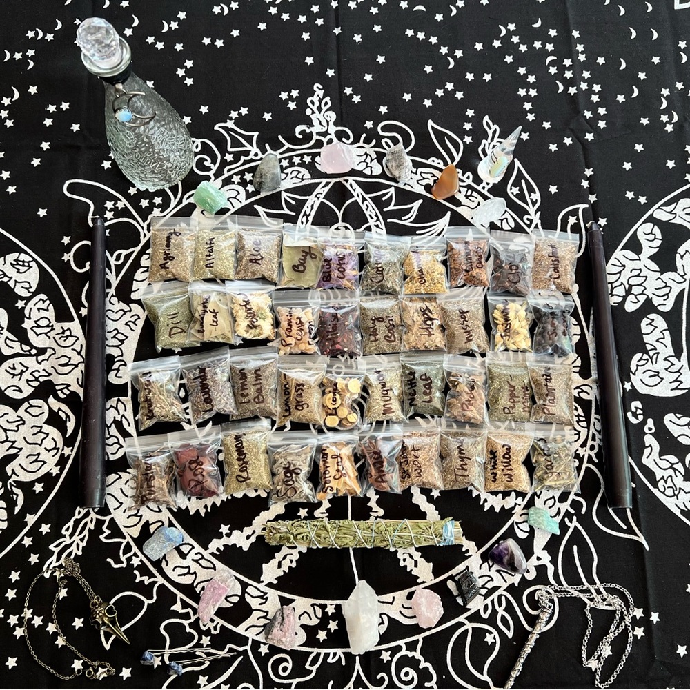 Very large witch kit